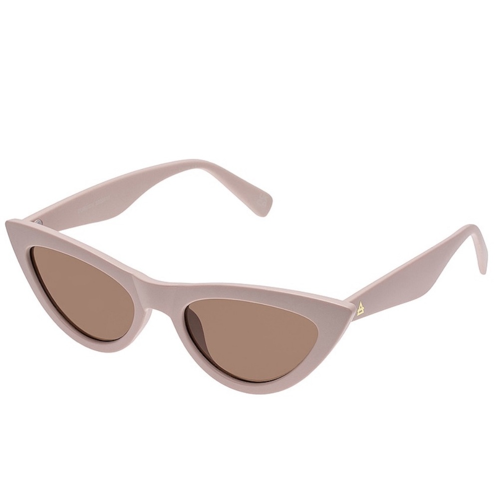 Aire X Revolve Dualism Matte Mask & Hazel Tint Sunglasses